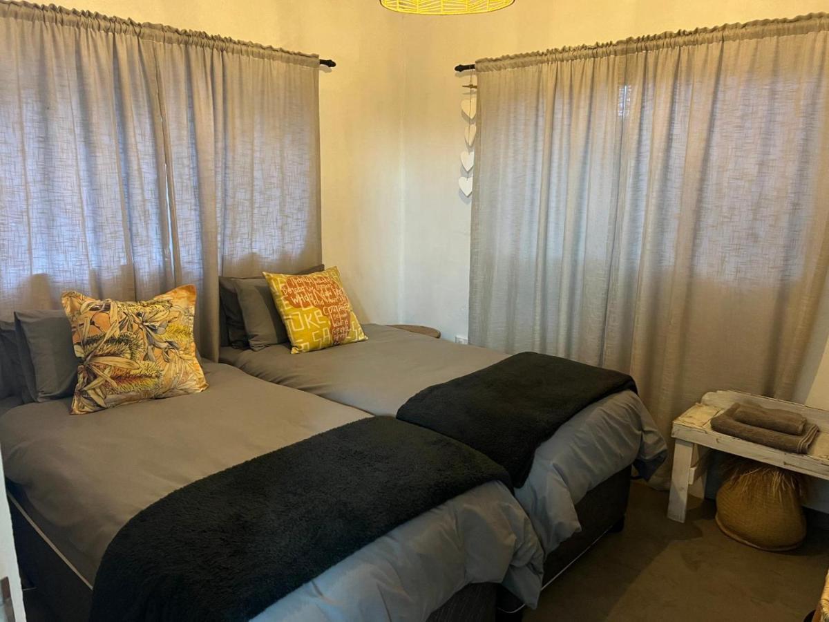 Linga Futhi Beach Cottages Port Saint John's Room photo